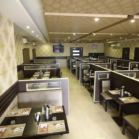 Vels Hotel Pondicherry Exterior photo